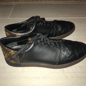 LOUIS VUITTON Leather Sneakers
